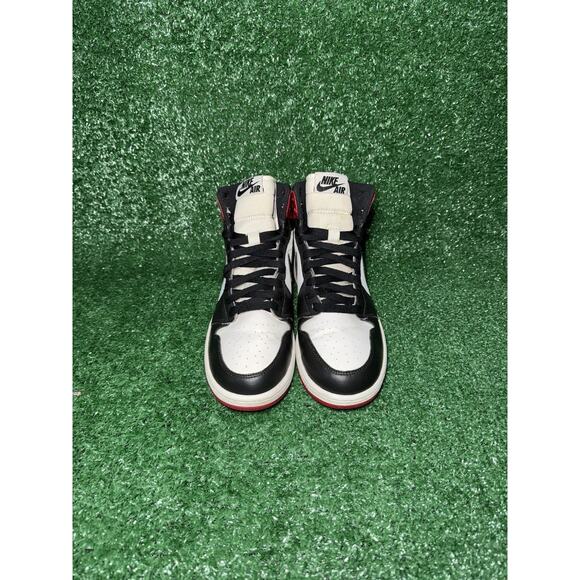 Air Jordan 1 Retro High OG Black Toe GS Kids Size 6Y Women 7.5 Black Red Chicago - Picture 5 of 12